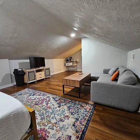 Clinton Studio Hotell Lafayette Exteriör bild