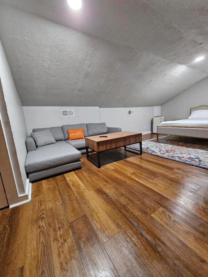Clinton Studio Hotell Lafayette Exteriör bild